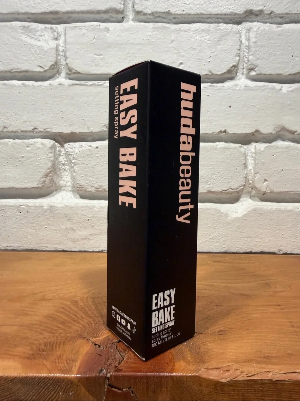 HUDA BEAUTY Easy Bake Setting Spray 100mL / 3.38 oz NIB Longwear Makeup Setting